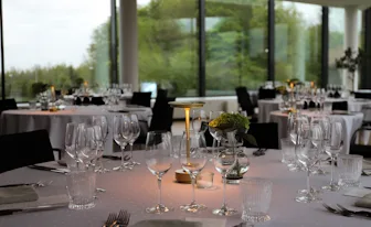Rammerne til det perfekte arrangement. Reception, konfirmation